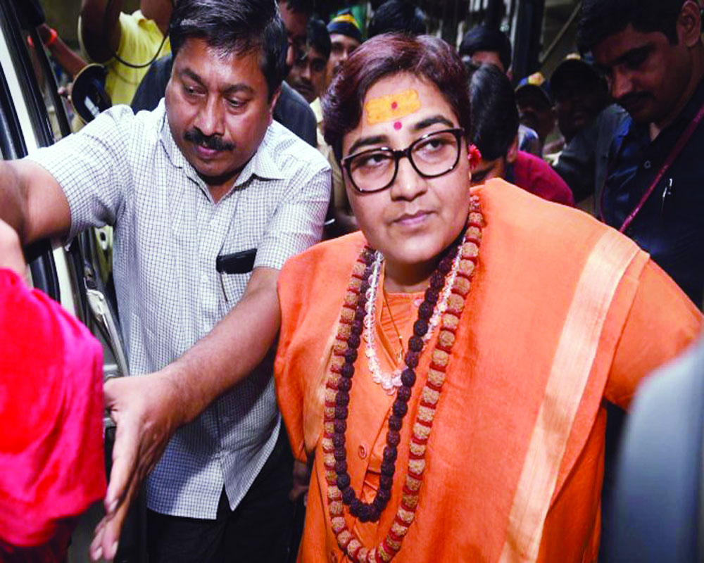 Bhopal turns into a saffron battleground