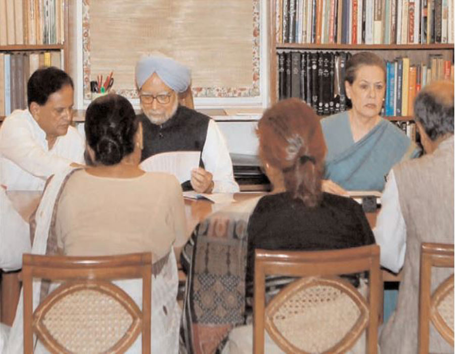 WHO'S IN CHARGE OF UPA: PARTY OR GOVERNMENT?