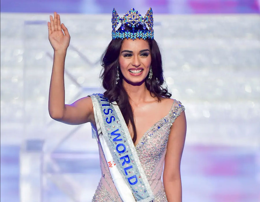 Manushi Chhillar is crowned Miss World 2017