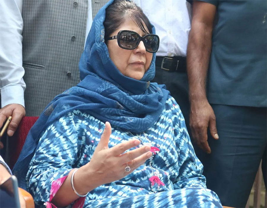 Mehbooba Mufti alleges being detained at her residence