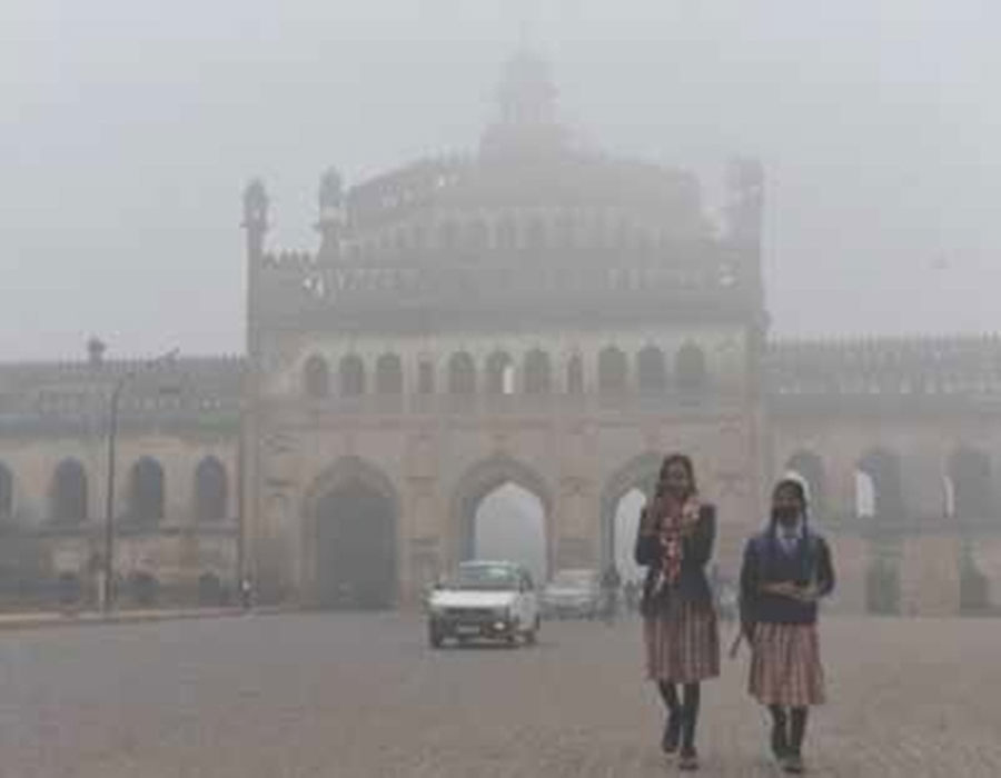 Icy winds sweep over Delhi at 3.5 degrees C