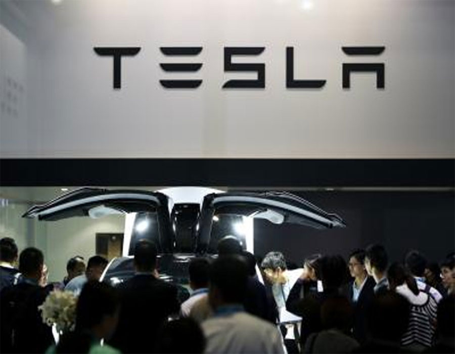 Tesla cars to soon have Apple, Amazon Music support