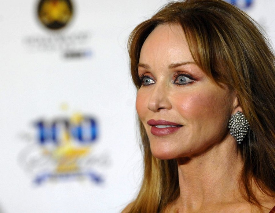 'Bond girl' Tanya Roberts not dead but critical, publicist now says