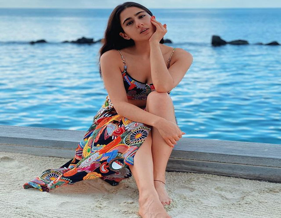 Sara Ali Khan shares pic of 'sandy toes, sunkissed nose' from Maldives