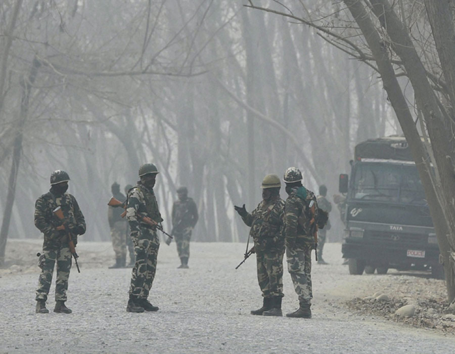 2 soldiers injured in Kashmir terror attack