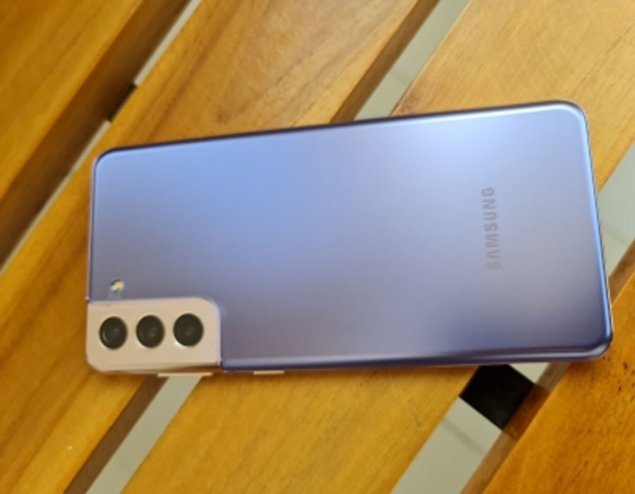 Samsung Galaxy S21+ unlocks super AI camera, gets more muscular