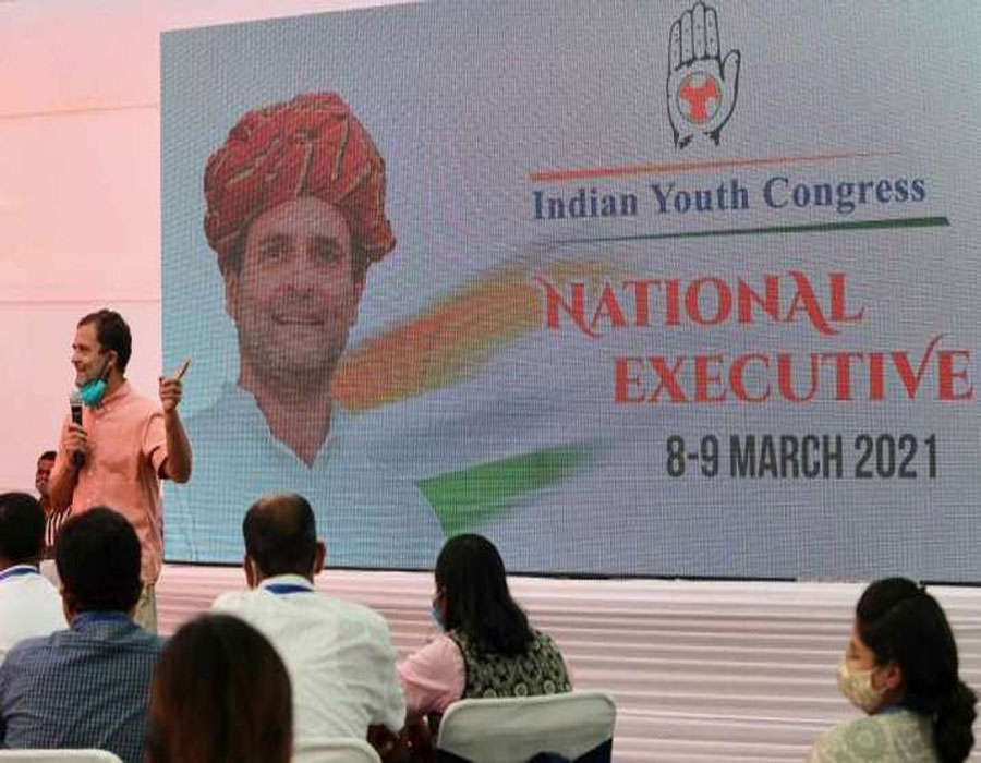 Rahul tease Scindia for being BJP backbencher