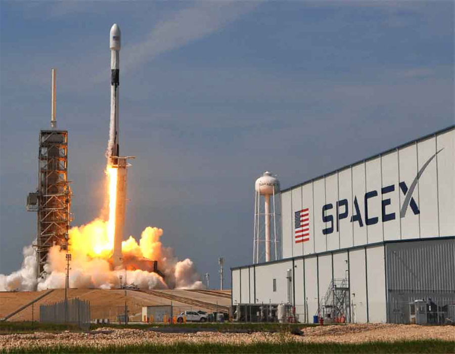 NASA inks pact with SpaceX on space safety