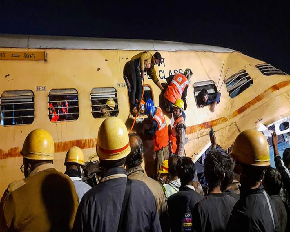 7 killed, 45 injured as Bikaner-Guwahati Express derails in Bengal, PM takes stock