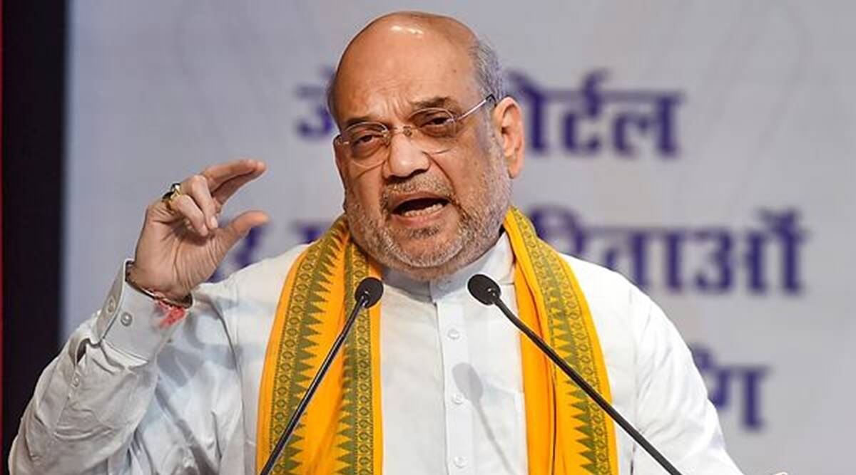 Congress instigated riots, BJP brought peace in Gujrat: Amit Shah