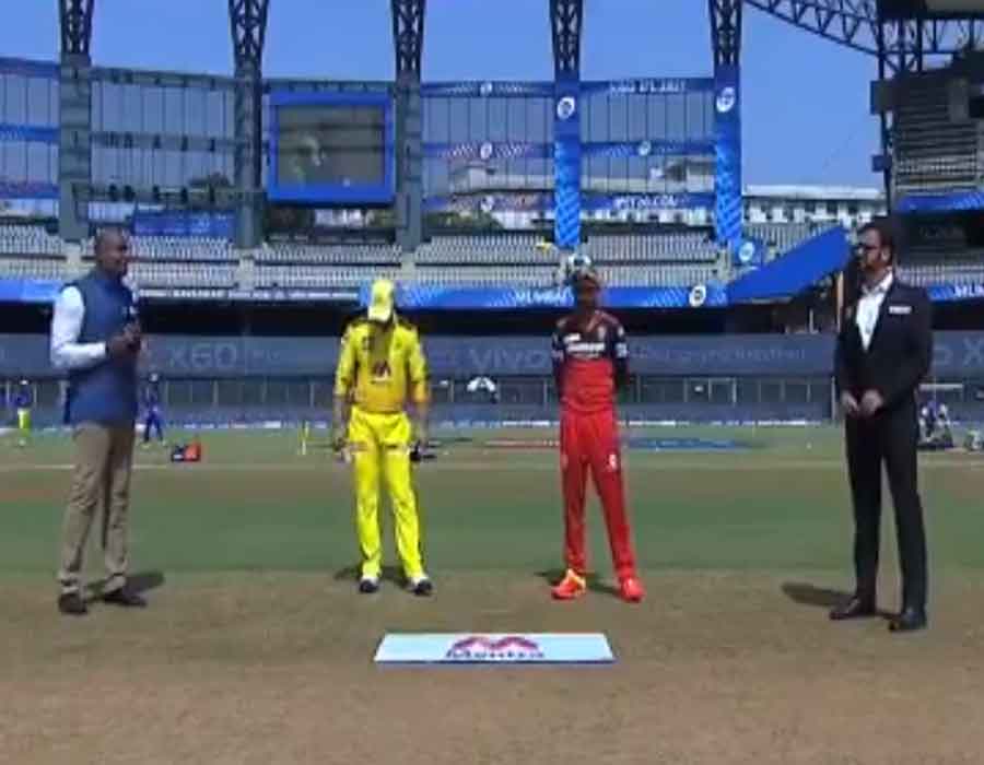 CSK choose to bat first against RCB