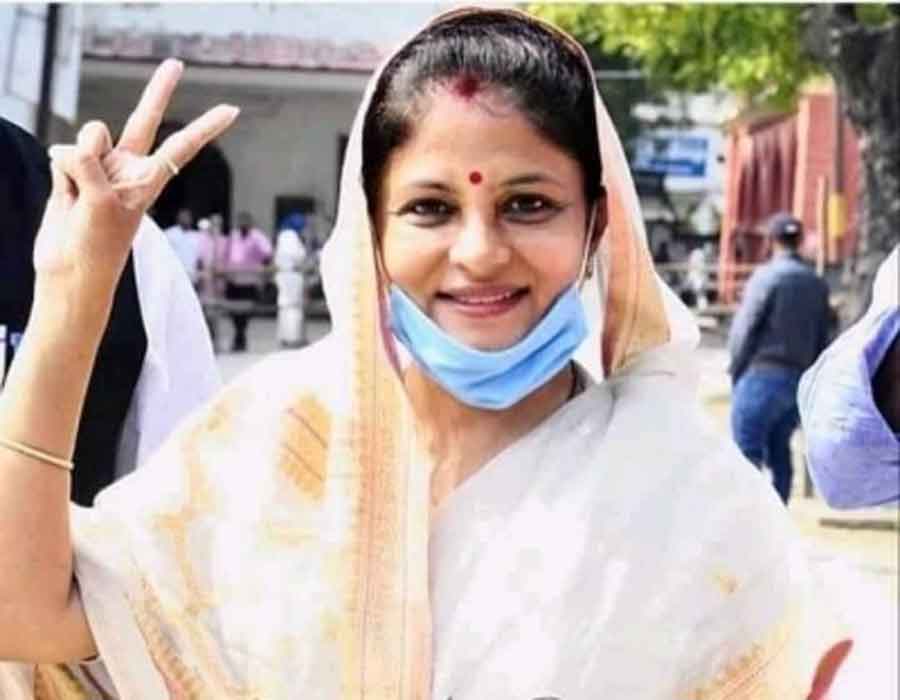 Dhananjay Singh's wife elected to zila panchayat