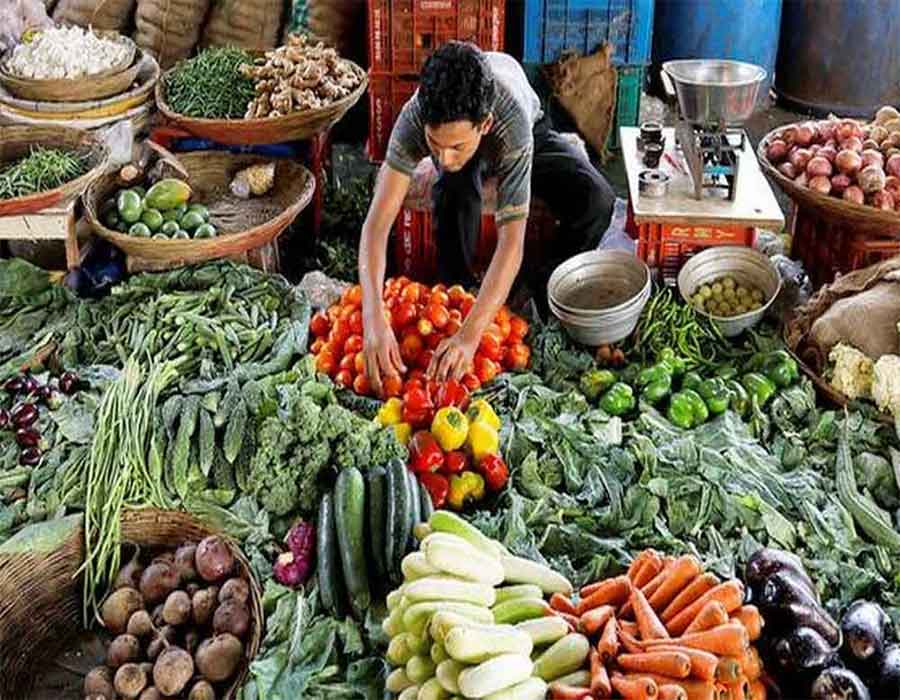 'Drop in some food prices will push CPI inflation down to 4.0% in April'