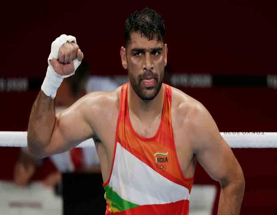 Olympics: Boxer Satish Kumar reaches quarterfinals in men's super heavyweight category