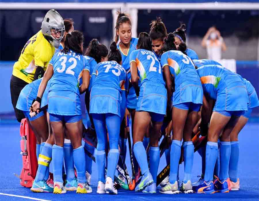 Olympics hockey: Indian women make historic entry into semifinals