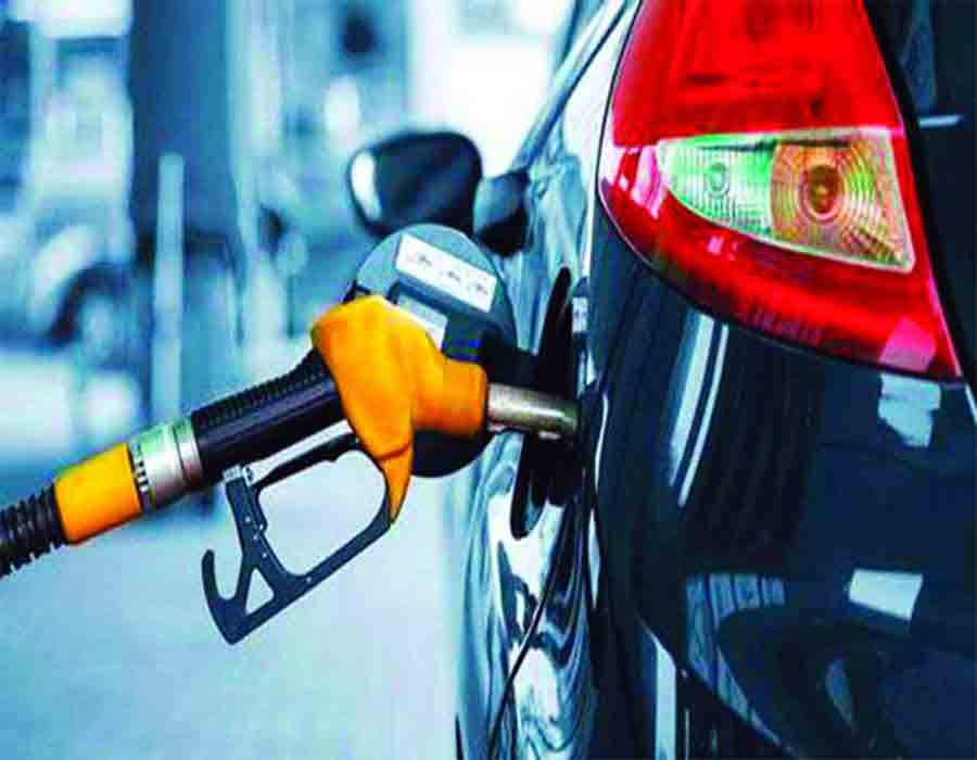 Petrol costlier, diesel rate cut 1st time in 3 months