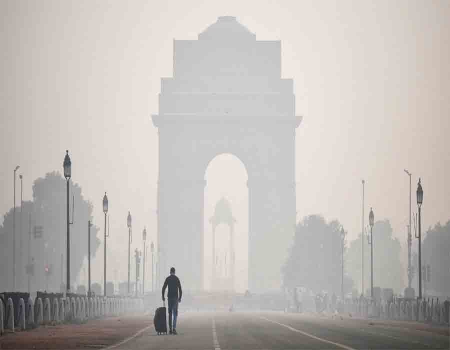 Ready to take steps like complete lockdown to control local emissions: Delhi govt to SC