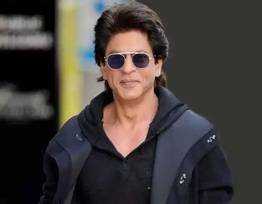 'Shah Rukh Khan' to release his film a week before Salman's Radhe