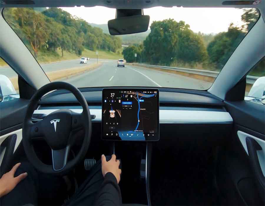 Tesla admits Musk's 'full self-driving' claim not feasible yet